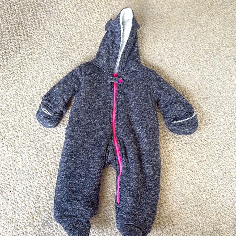 Egg Baby 3mos bunting/snowsuit